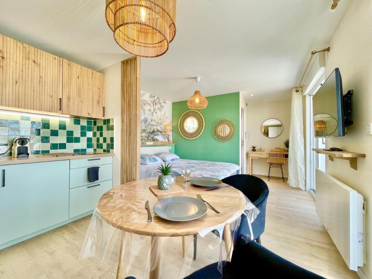 Le Phare Ouest - 80 M De La Mer - Vue Ocean Sur Le Balcon - Entierement Renove - Internet Haut Debit - Nouveau 플뢰메르 외부 사진