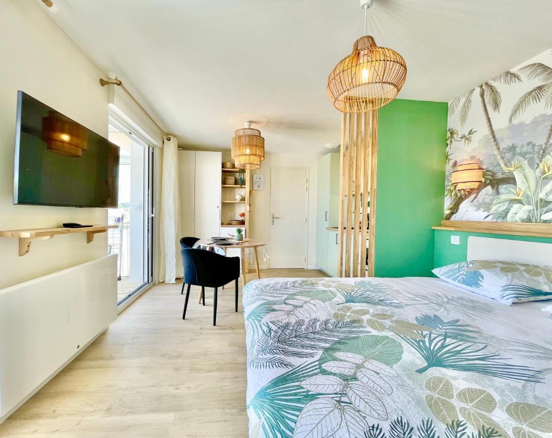 Le Phare Ouest - 80 M De La Mer - Vue Ocean Sur Le Balcon - Entierement Renove - Internet Haut Debit - Nouveau 플뢰메르 외부 사진