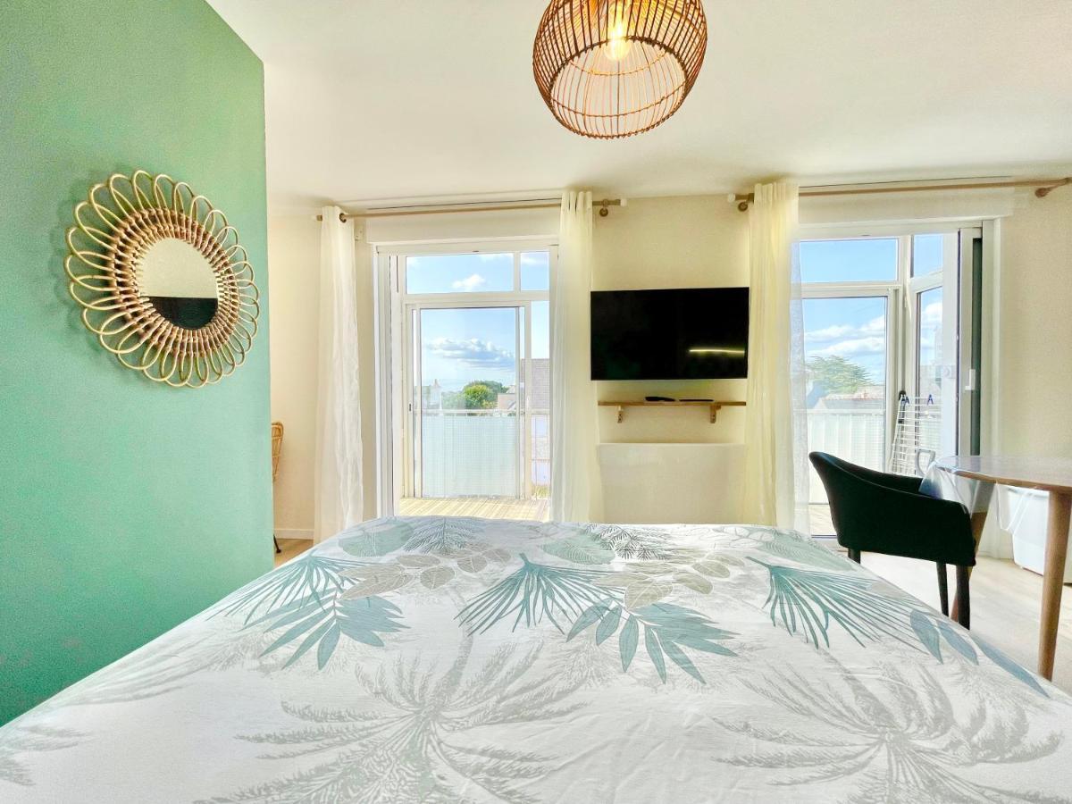 Le Phare Ouest - 80 M De La Mer - Vue Ocean Sur Le Balcon - Entierement Renove - Internet Haut Debit - Nouveau 플뢰메르 외부 사진